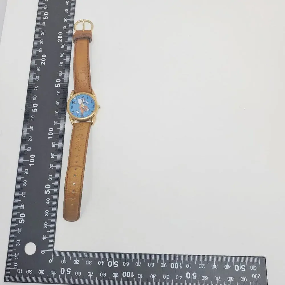 The Disney Store Winnie the Pooh Tigger with Clouds Watch